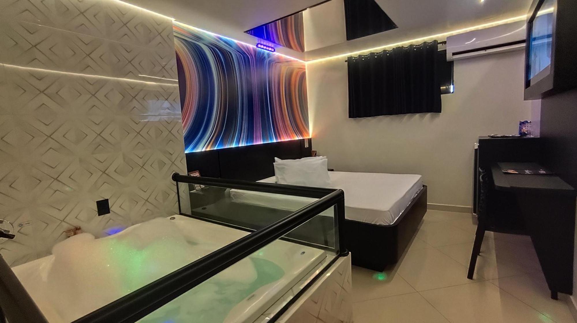 Motel Marselha 4 เซาเปาโล ภายนอก รูปภาพ